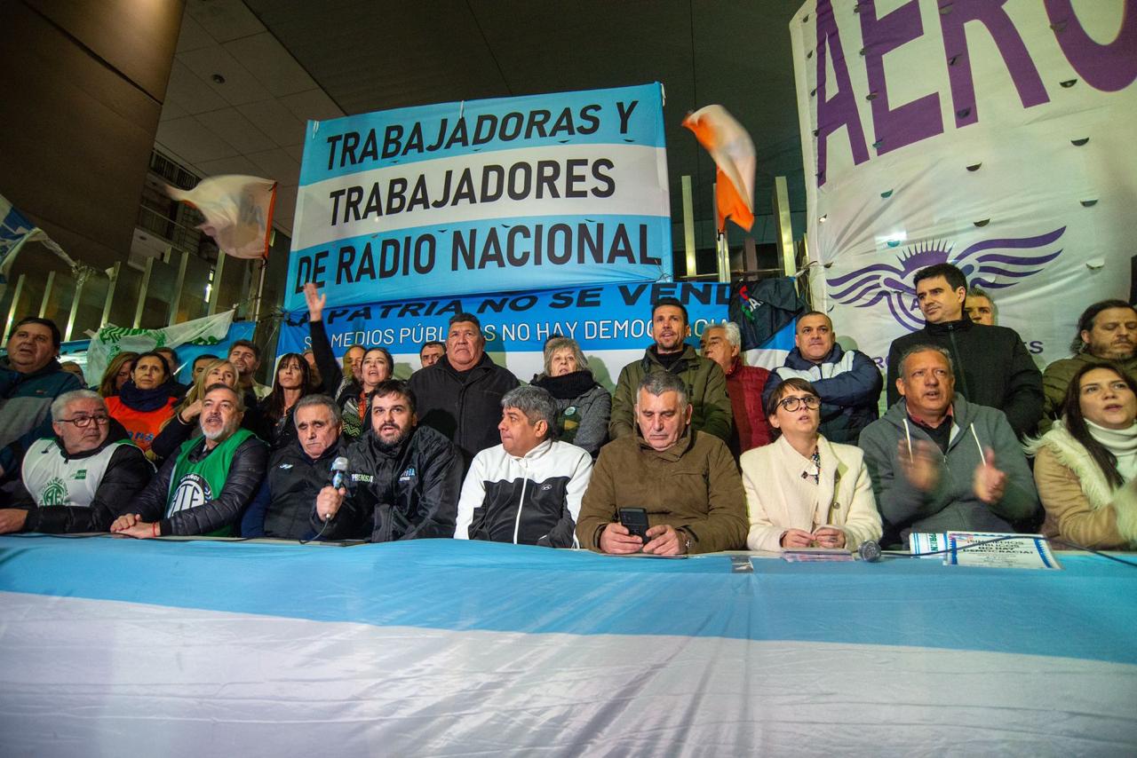 CONFERENCIA DE PRENSA CONTRA LA PRIVATIZACIÓN DE LAS EMPRESA PÚBLICAS 