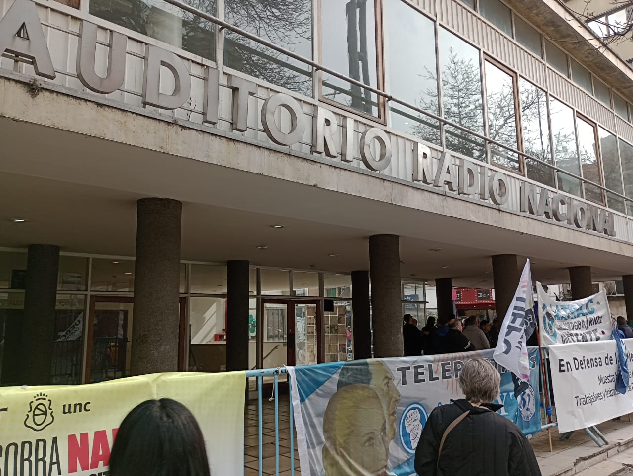 CÓRDOBA: EL SATSAID PARTICIPÓ DEL ABRAZO SIMBÓLICO A RADIO NACIONAL 