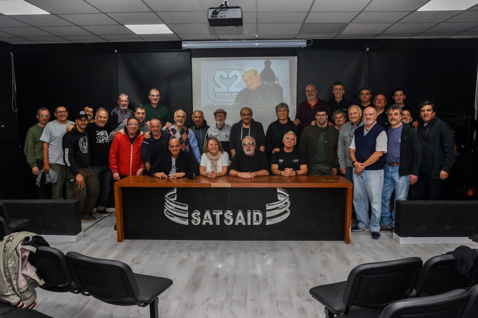 LA PLATA: RECONOCIMIENTO A LOS TRABAJADORES Y LAS TRABAJADORAS DE CANAL 2 (AMÉRICA) 