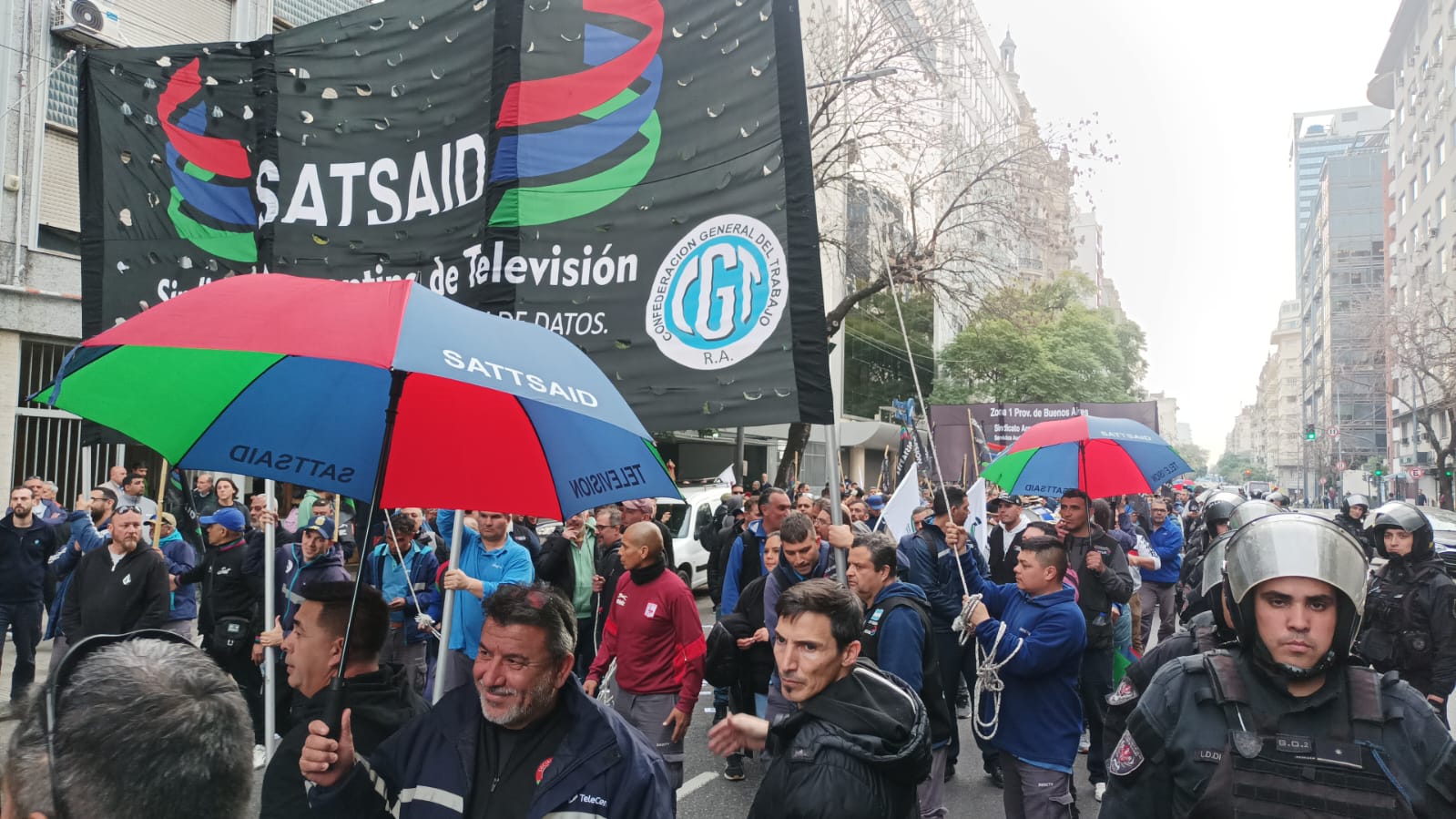 CONTUNDENTE JORNADA DE MOVILIZACIÓN Y PROTESTA DE TRABAJADORES DEL SATSAID EN EMPRESAS TIC, VIDEO Y CONECTIVIDAD DEL PAÍS 