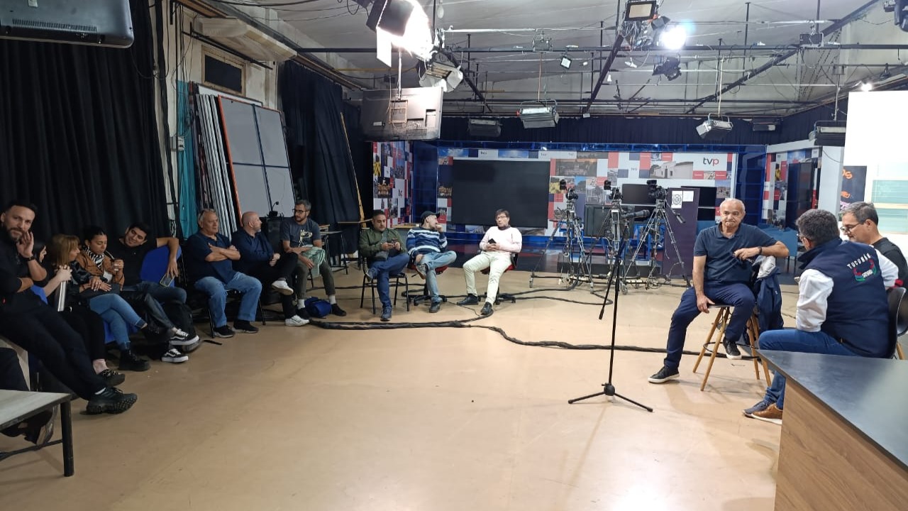 TUCUMÁN: ASAMBLEA DE TRABAJADORES EN CANAL 10