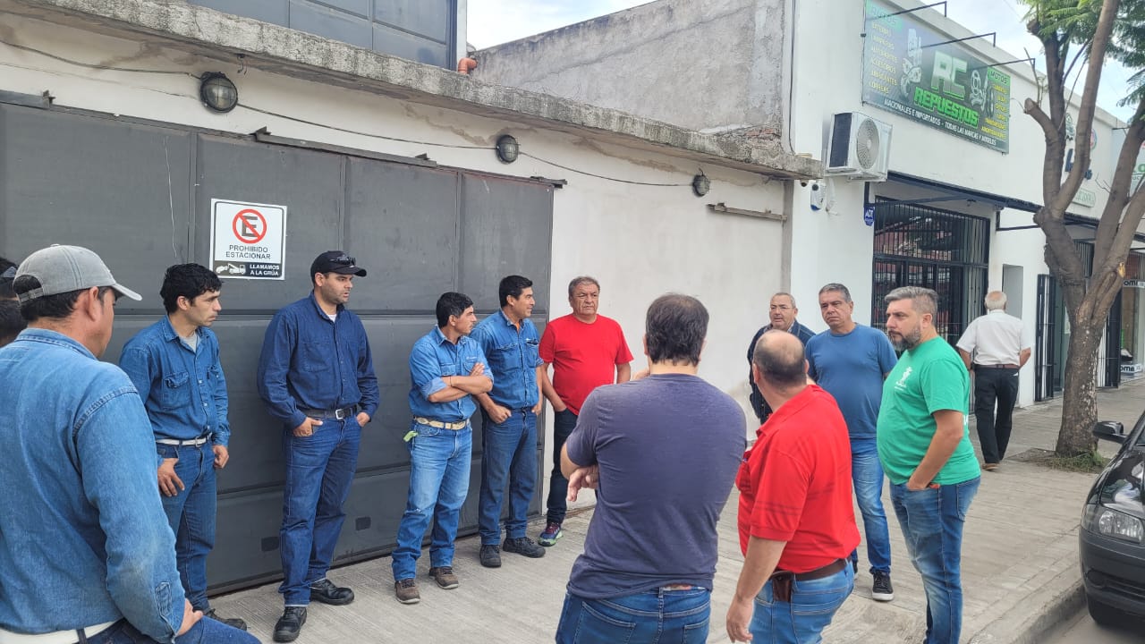 TUCUMÁN: ASAMBLEA DE TRABAJADORES EN LAS EMPRESAS CONECTATE, COMUNICATE Y CAICOS DE CONCEPCIÓN