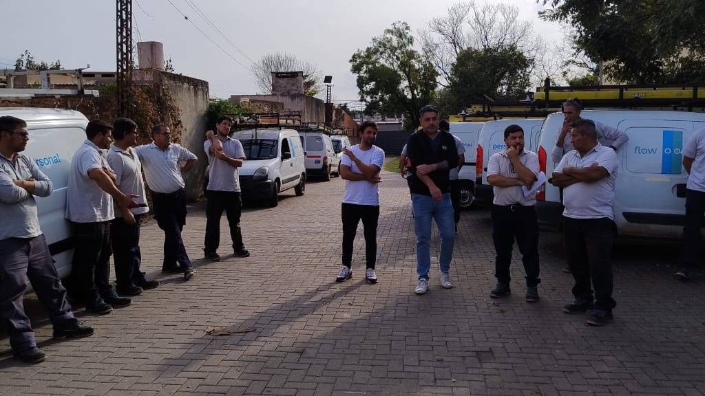 BUENOS AIRES ZONA 1: LA COMISIÓN EJECUTIVA VISITÓ LA BASE LUJÁN DE TELECOM