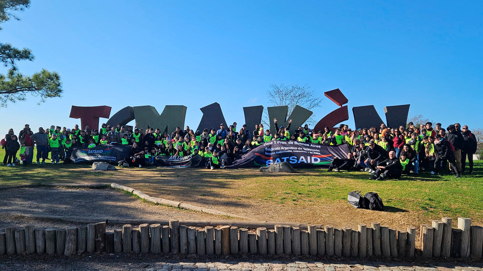 LAS FAMILIAS DEL SATSAID DISFRUTARON DE UNA VISITA INOLVIDABLE A TEMAIKÉN