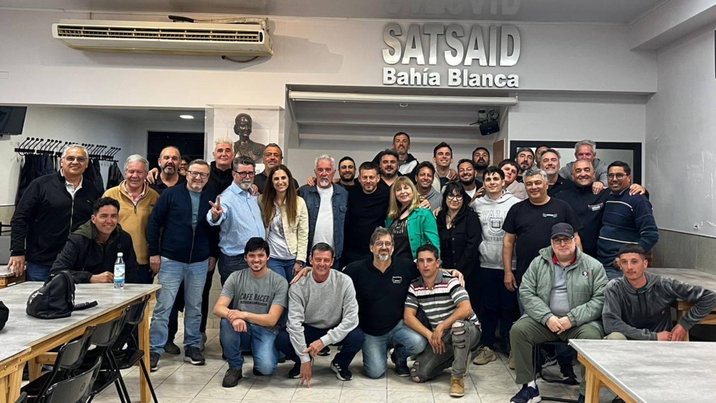 BAHÍA BLANCA: REUNIÓN DE COMISIÓN DIRECTIVA CON HUGO MEDINA