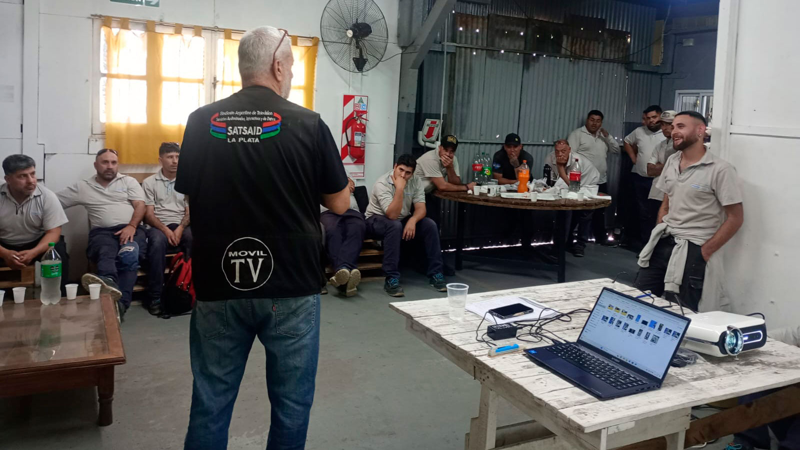 AMBA: CAPACITACIÓN EN RIESGO ELÉCTRICO Y TRABAJO EN ALTURA EN NET AND WORK