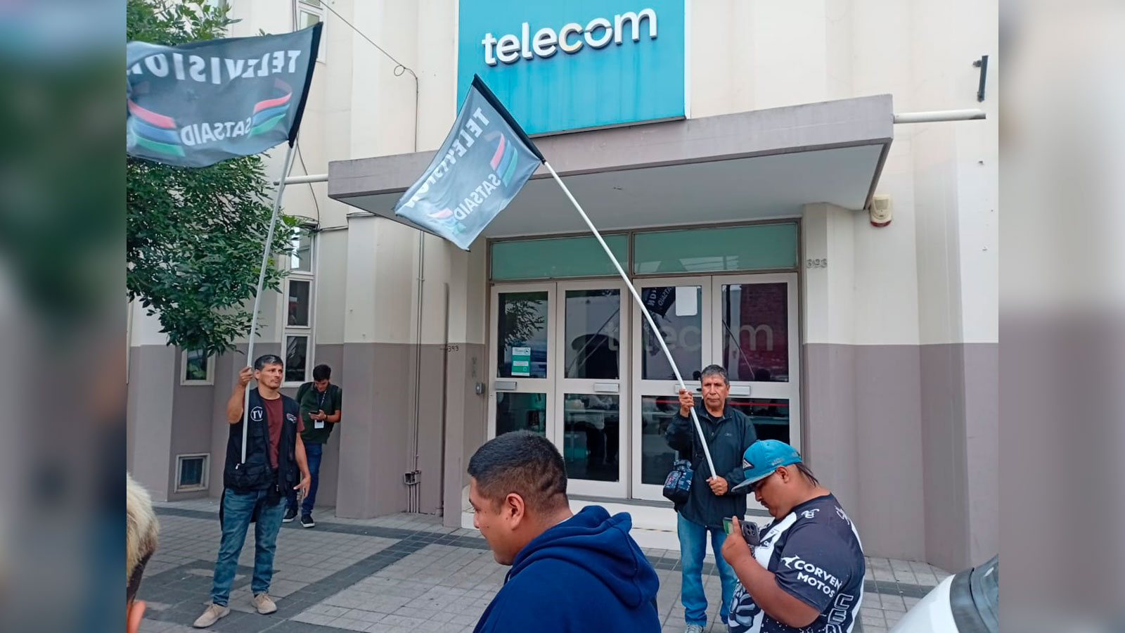 SALTA: MOVILIZACIÓN A TELECOM CONTRA LOS DESPIDOS Y LAS PRÁCTICAS PERSECUTORIAS Y ANTISINDICALES