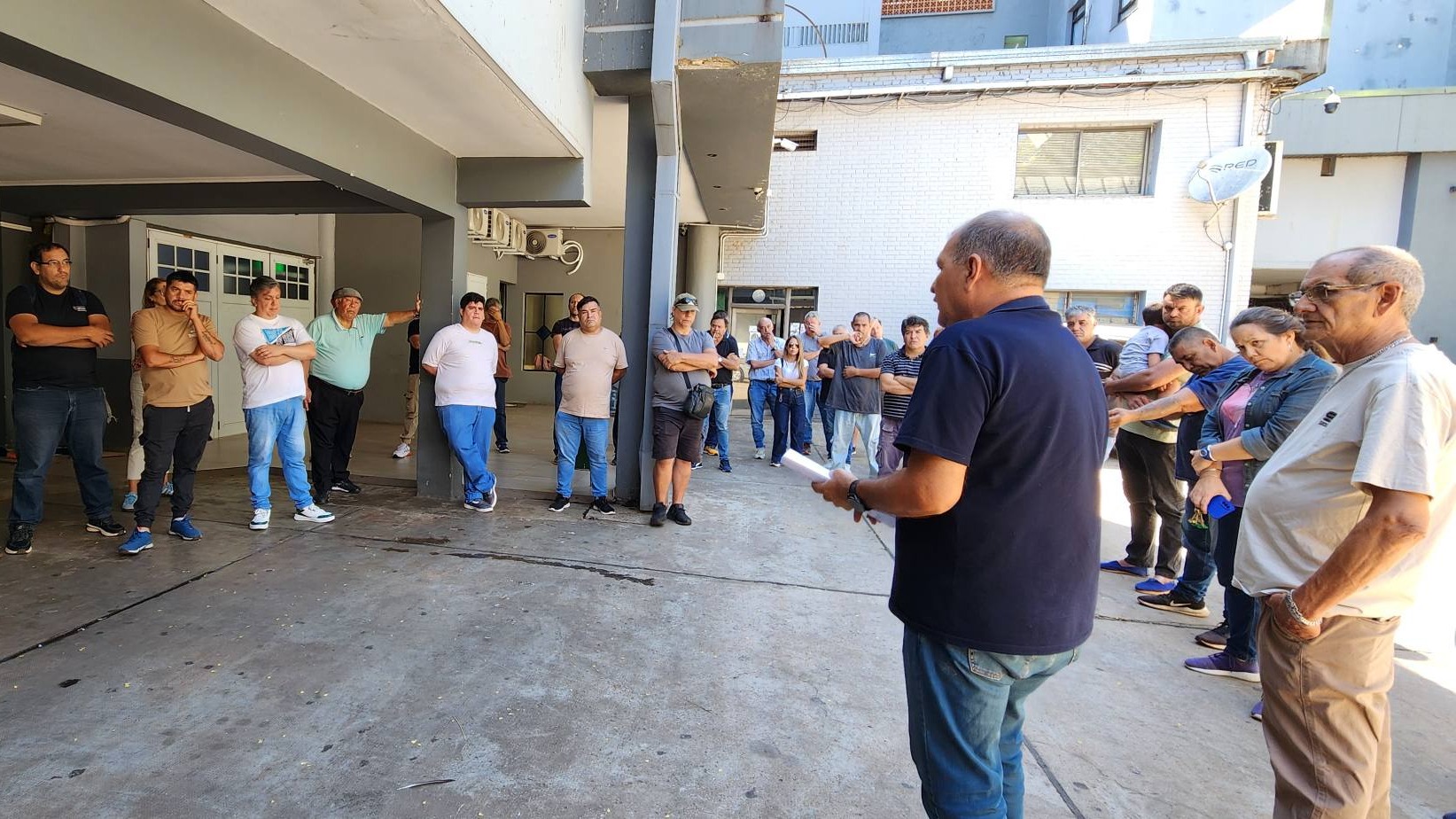 MISIONES: ASAMBLEA INFORMATIVA CON TRABAJADORES DE CANAL 12 Y MULTIMEDIOS SAPEM