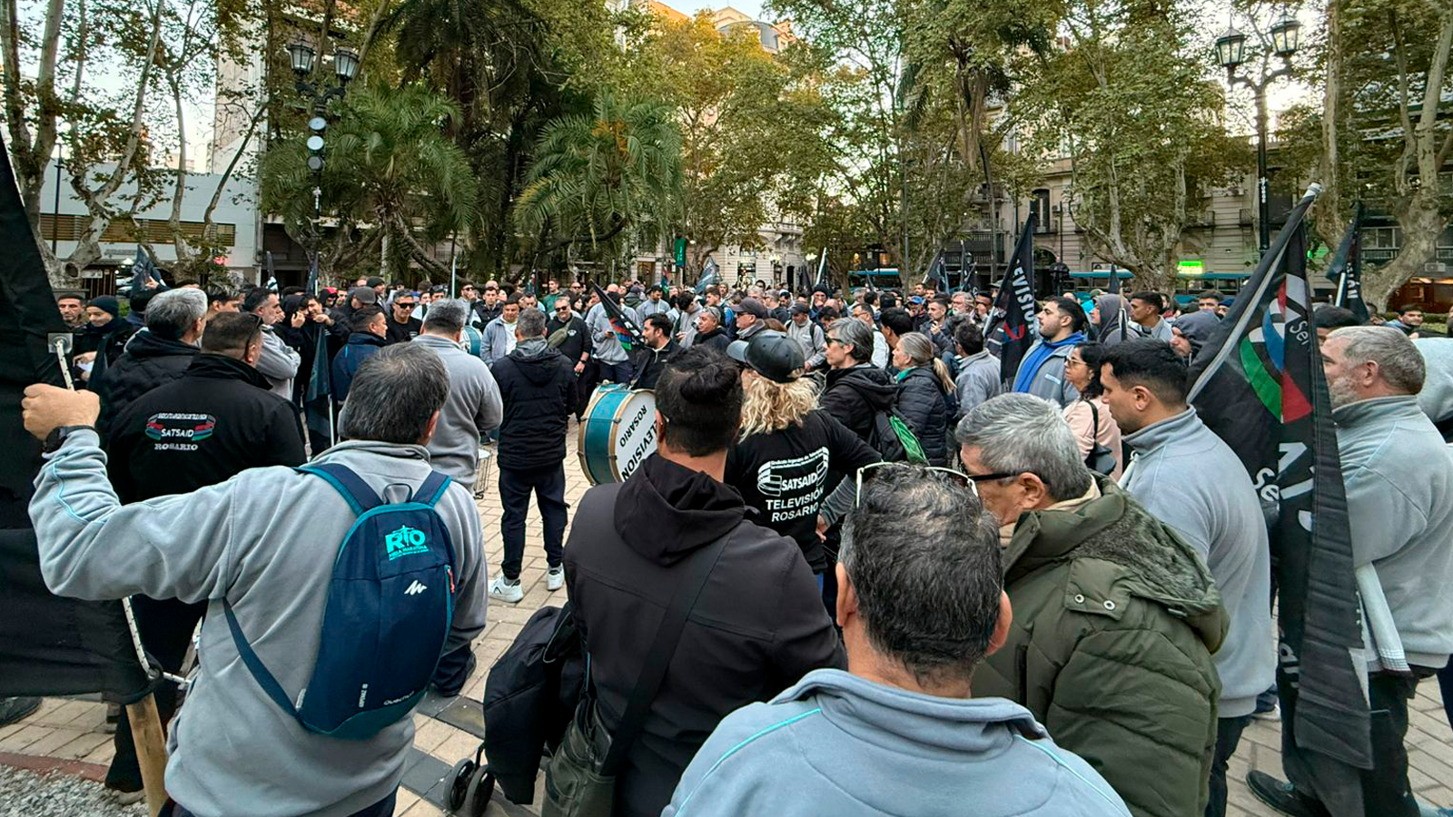 ROSARIO: MULTITUDINARIA MOVILIZACIÓN A TELECOM