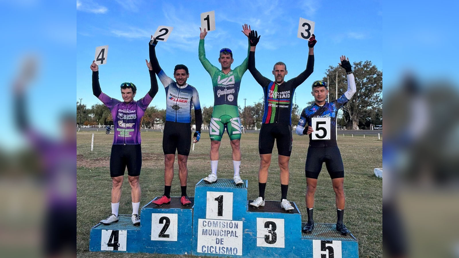 CICLISMO: PODIOS DEL SAT EN SALTO Y EN LOMAS DE ZAMORA