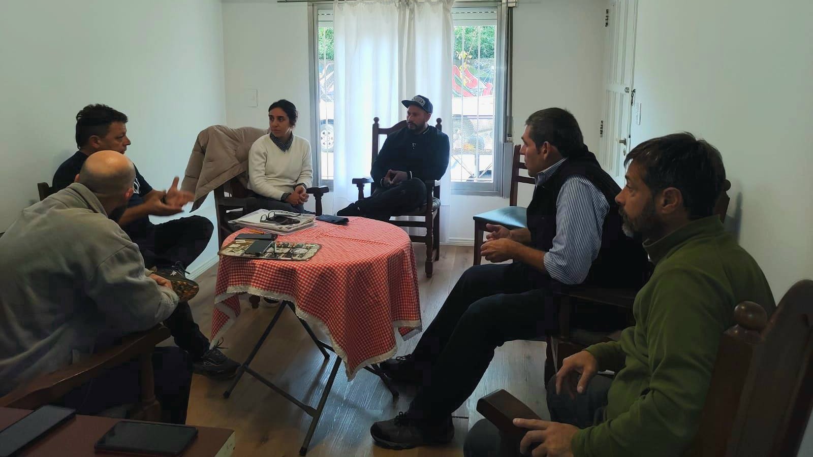 BUENOS AIRES ZONA II: REUNIÓN CON AUTORIDADES DE ONLY WORK DE TANDIL 