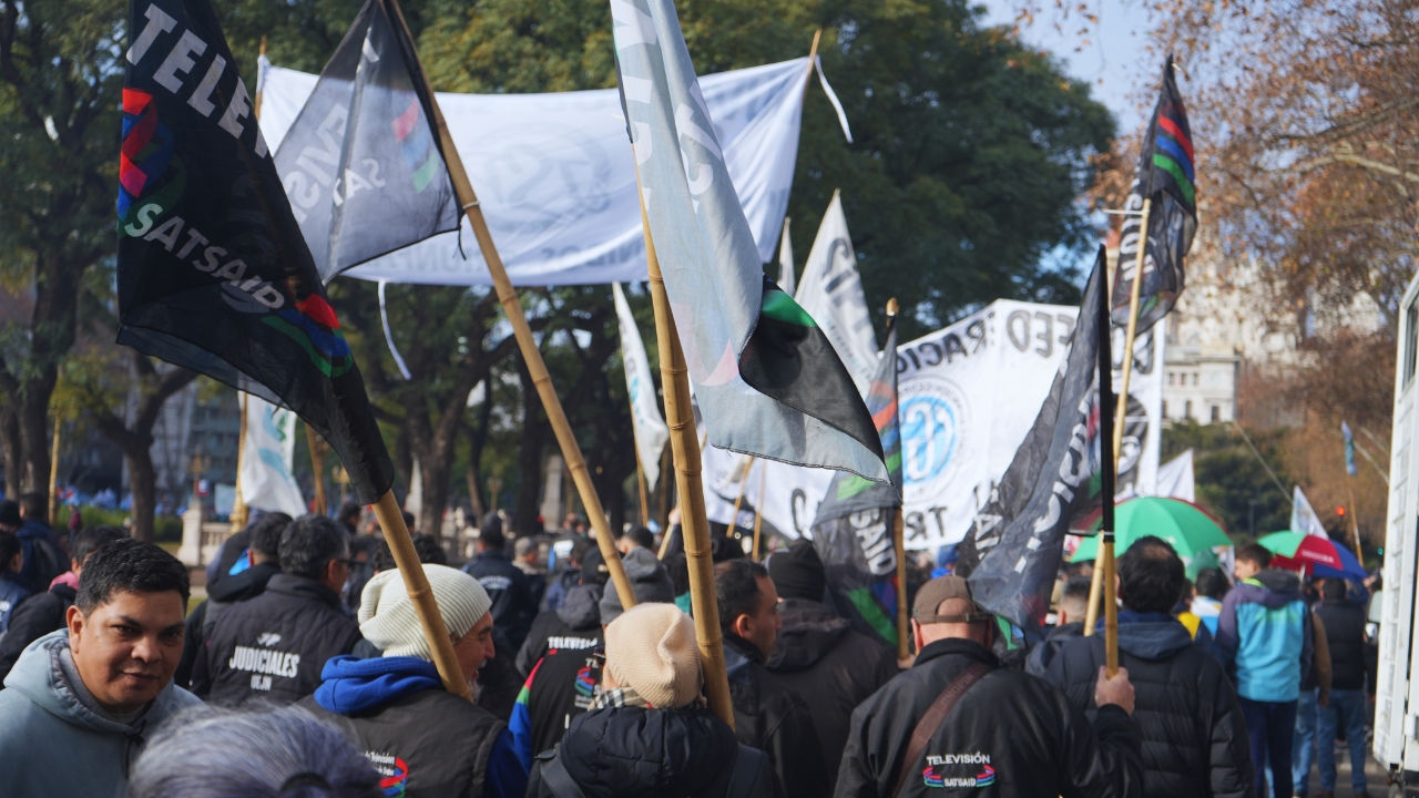 SATSAID PRESENTE EN PLAZA CONGRESO JUNTO A LOS JUBILADOS Y JUBILADAS 