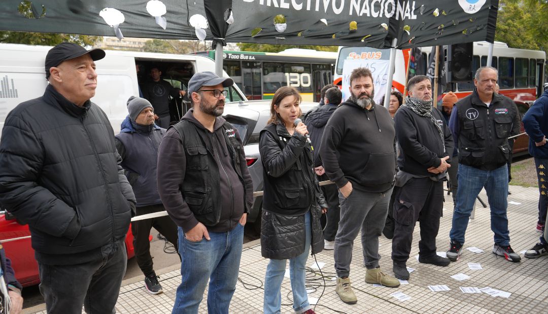 CONTENIDOS PÚBLICOS: MOVILIZACIÓN EN RECLAMO DE UNA URGENTE RECOMPOSICIÓN SALARIAL