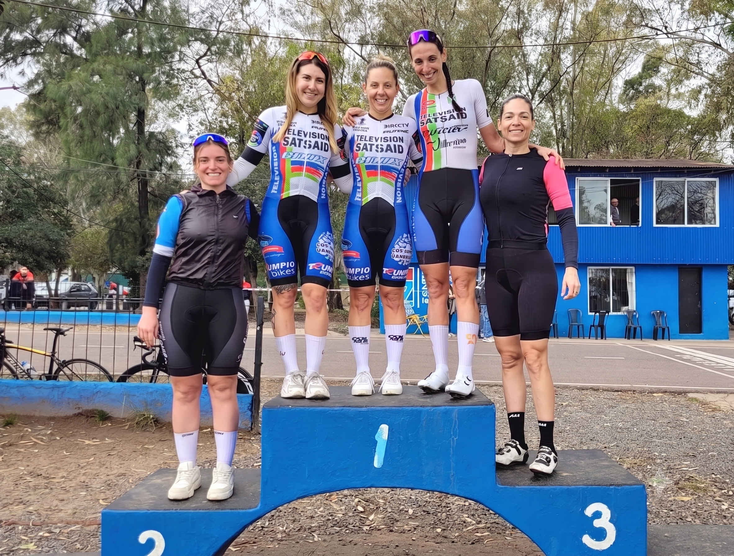 CICLISMO: EL SAT COPÓ EL PODIO EN LOMAS Y SUMÓ OTRO GRAN RESULTADO EN JUNÍN