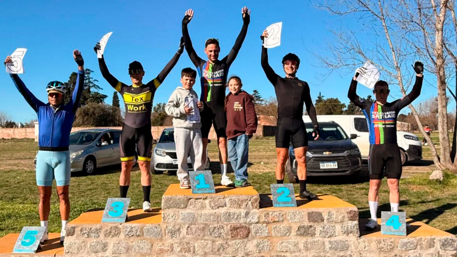 CICLISMO: NUEVO PODIO DEL SAT EN EL PANORÁMICO DE PERGAMINO