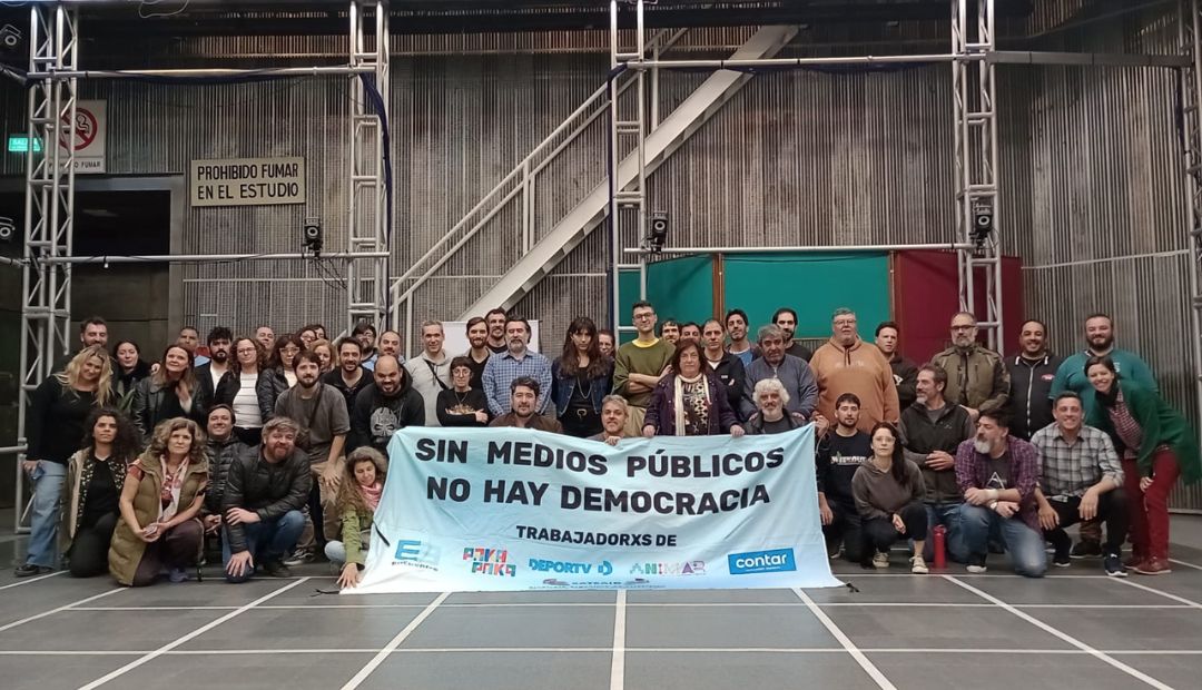 DOS AÑOS DE CONGELAMIENTO SALARIAL: PARO Y OLLA POPULAR EN CONTENIDOS PÚBLICOS 