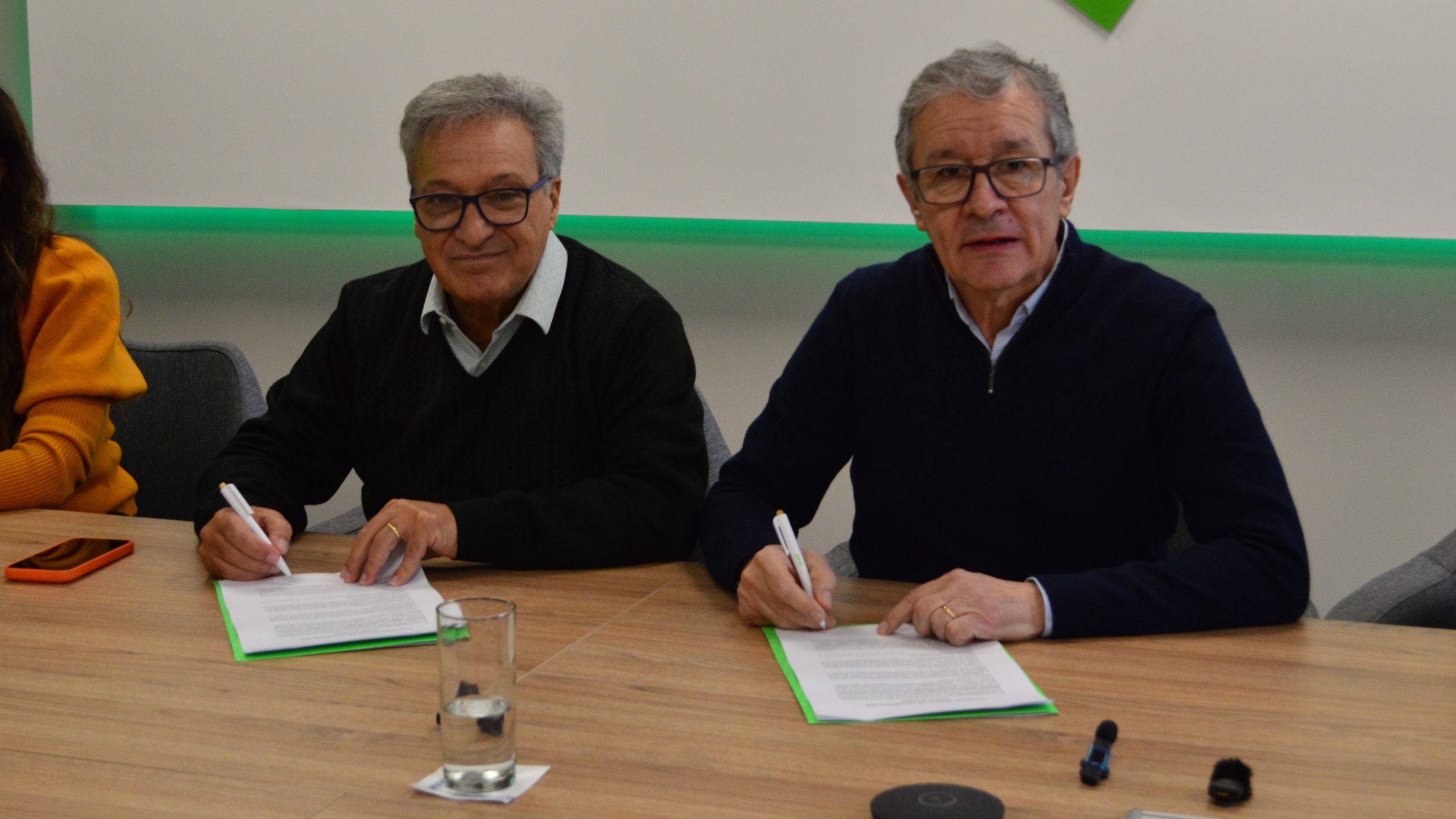 NEUQUÉN: SATSAID FIRMÓ UN IMPORTANTE ACUERDO DE COLABORACIÓN CON CALF 