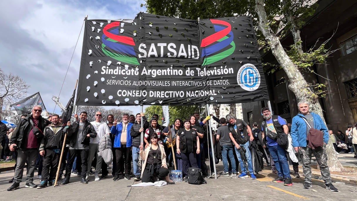 SATSAID PRESENTE EN LA QUINTA MARCHA FEDERAL UNIVERSITARIA