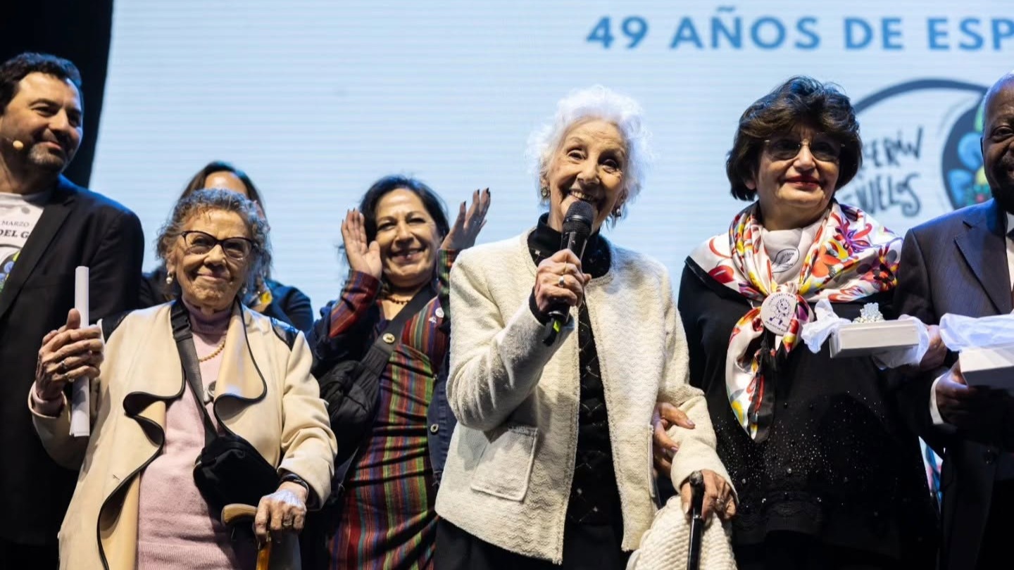 SATSAID PRESENTE EN LA CELEBRACIÓN POR LOS 49 AÑOS DE LUCHA DE ABUELAS DE PLAZA DE MAYO
